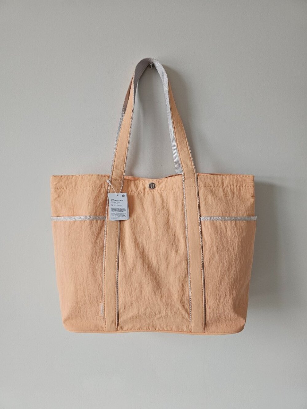 NWT LULULEMON Peach Bellini White Opal Daily Multi Pocket LTWT Tote Bag OS